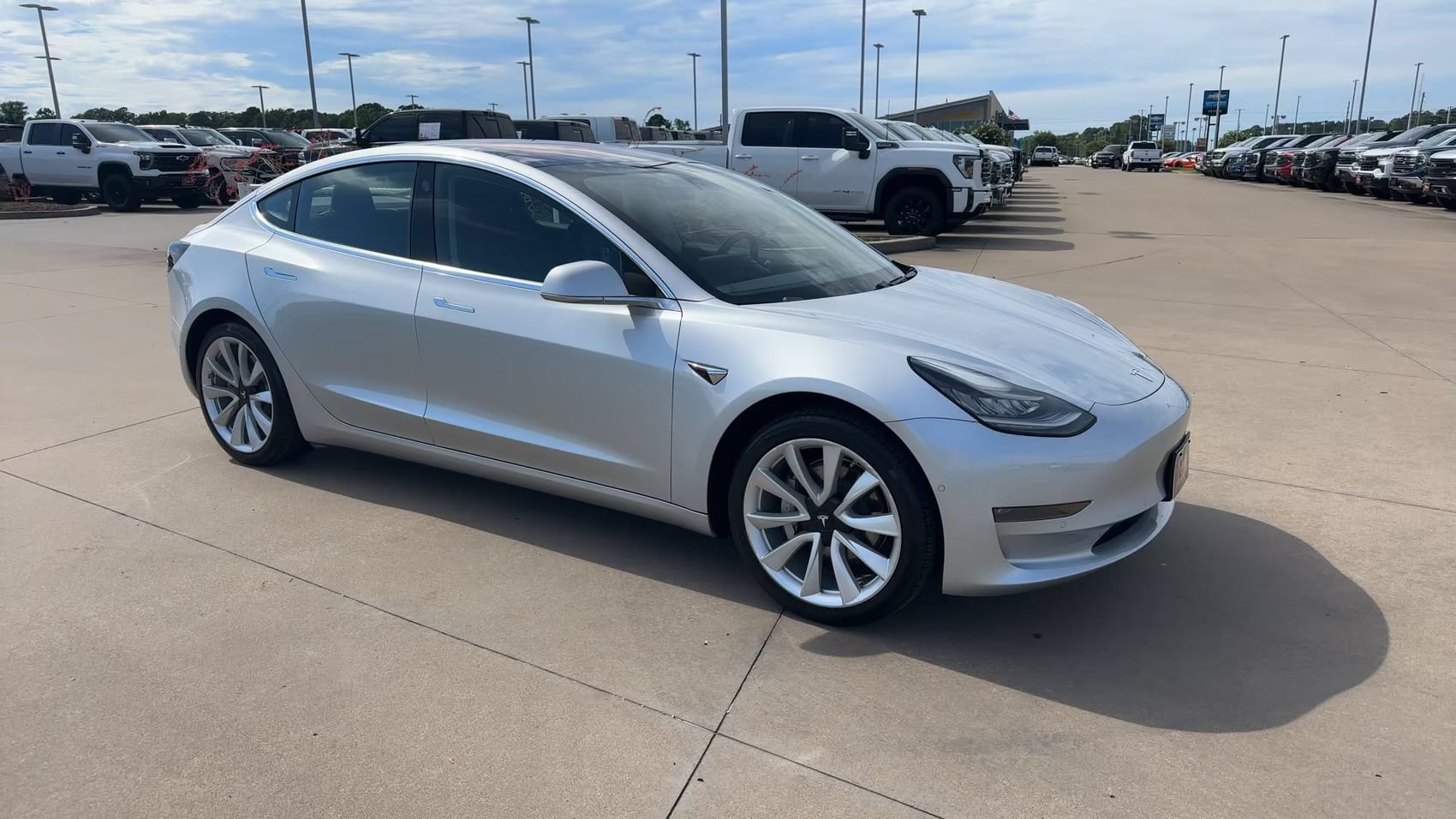 Used 2018 Tesla Model 3 Long Range RWD image 3