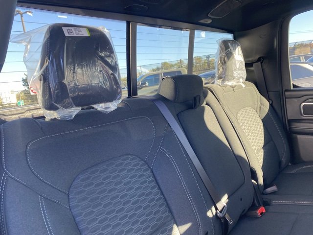 New 2026 RAM 1500 4x4 Crew Cab image 27