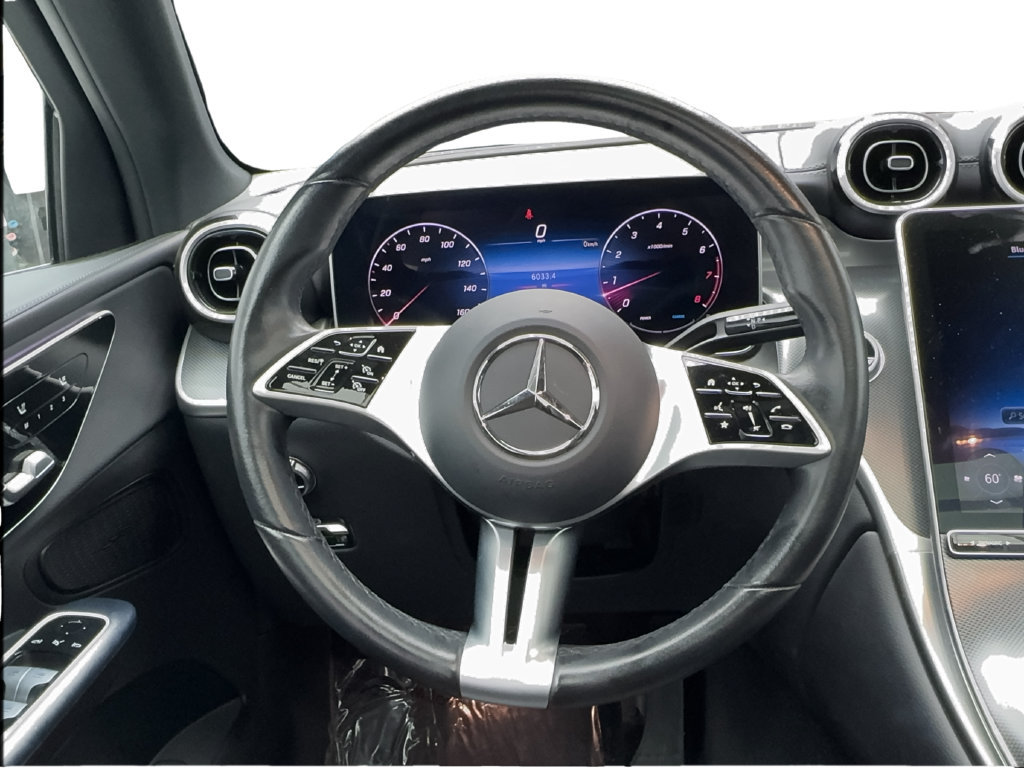 Used 2024 Mercedes-Benz GLC 300 image 37