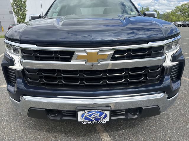Used 2023 Chevrolet Silverado 1500 LT AWD/4WD image 32