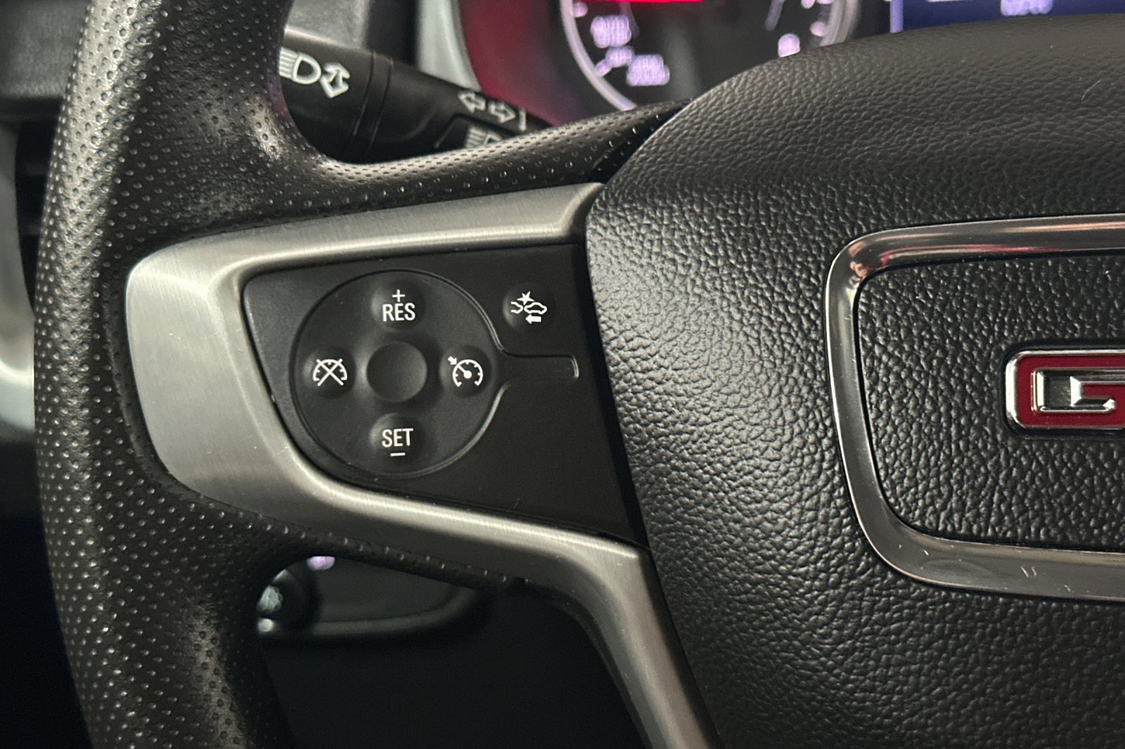 Used 2022 GMC Terrain SLE w/ Driver Convenience Package FWD image 36