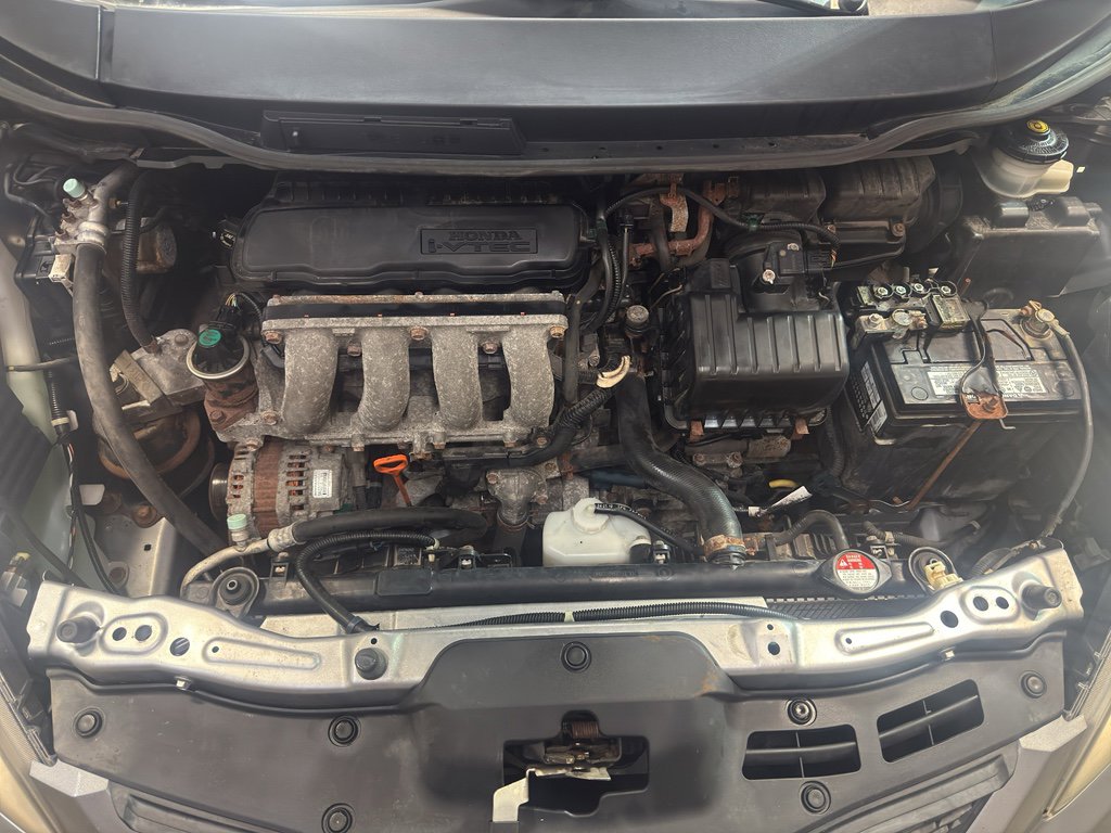 Used 2010 Honda Fit Sport image 29