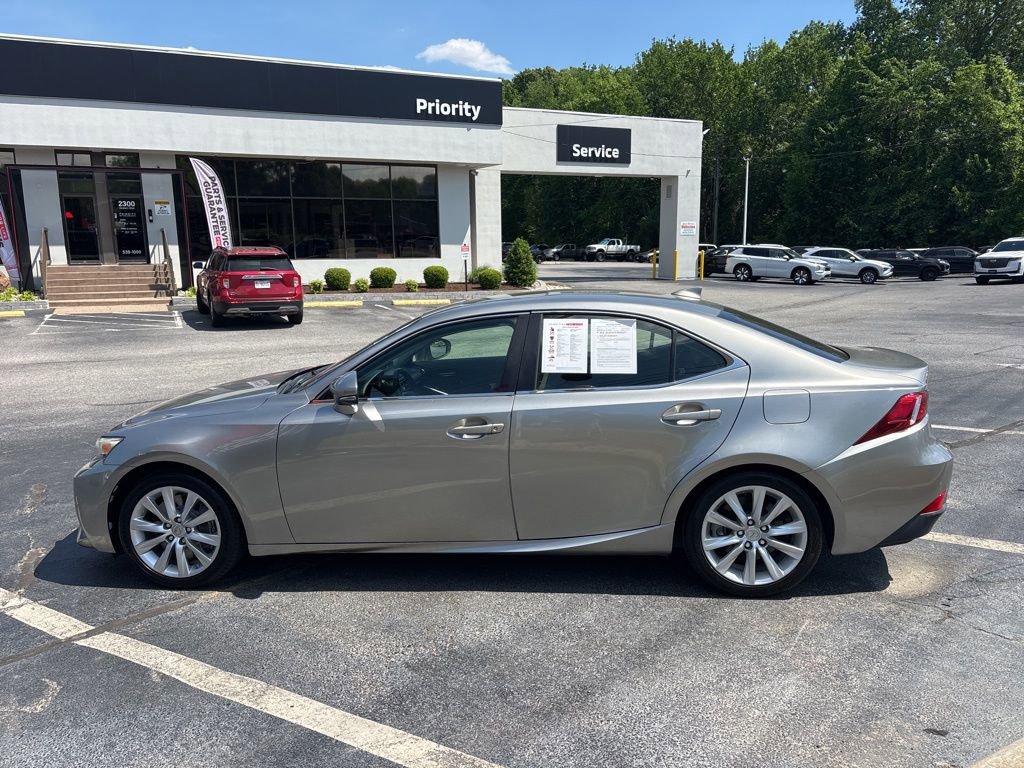 Used 2016 Lexus IS 200t RWD image 6