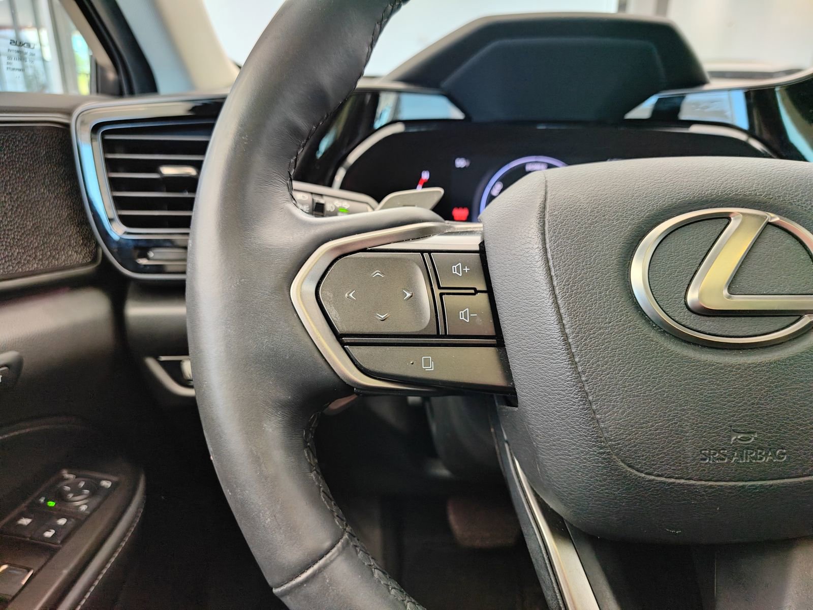 Used 2022 Lexus NX 350h AWD w/ Vision Package image 12