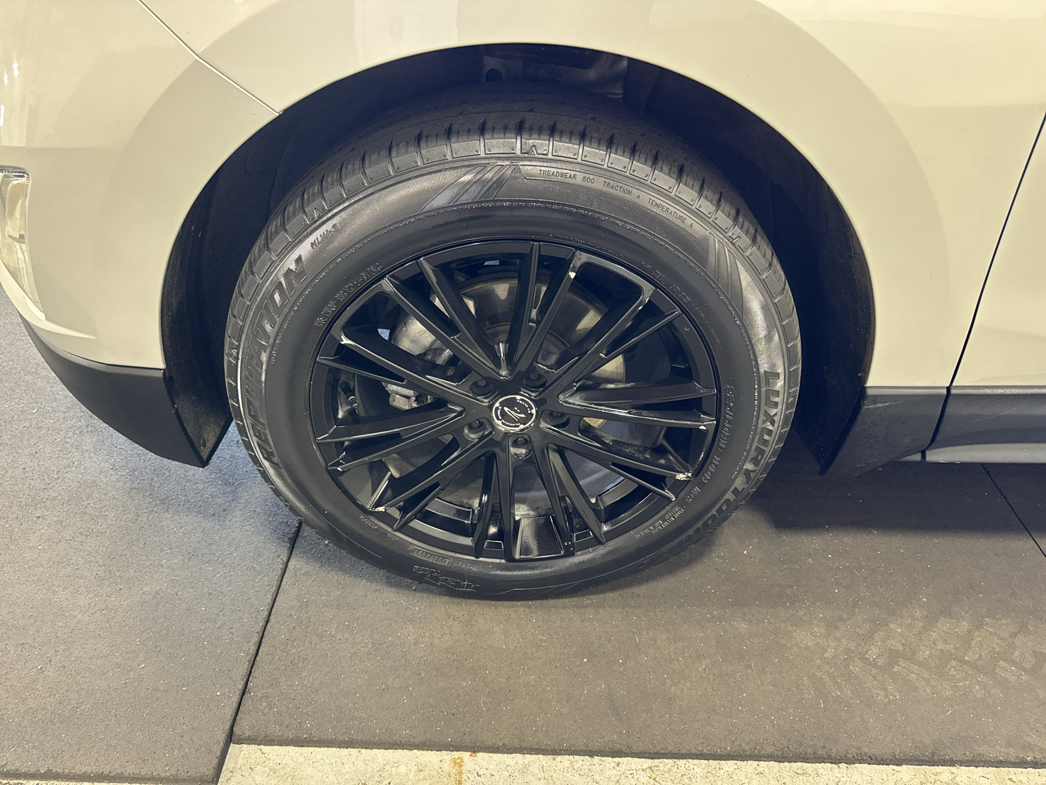 Certified 2018 Chevrolet Equinox Premier AWD/4WD image 18