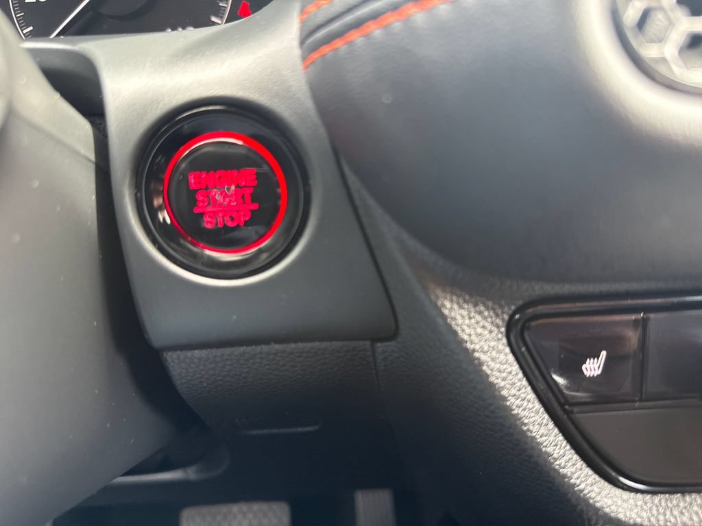 Certified 2025 Honda HR-V Sport image 31