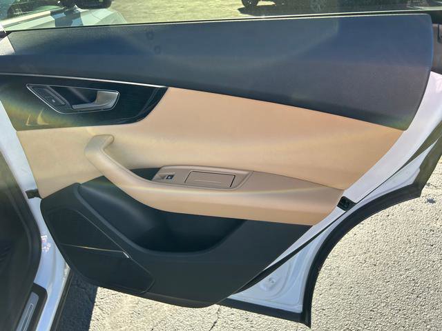 Used 2019 Audi Q8 Premium Plus w/ Premium Plus image 22