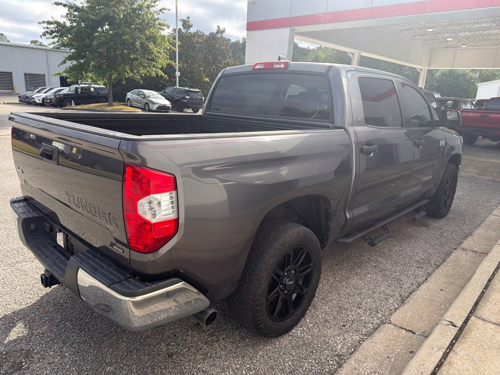 Used 2021 Toyota Tundra SR5 w/ SR5 Upgrade Package AWD/4WD image 3