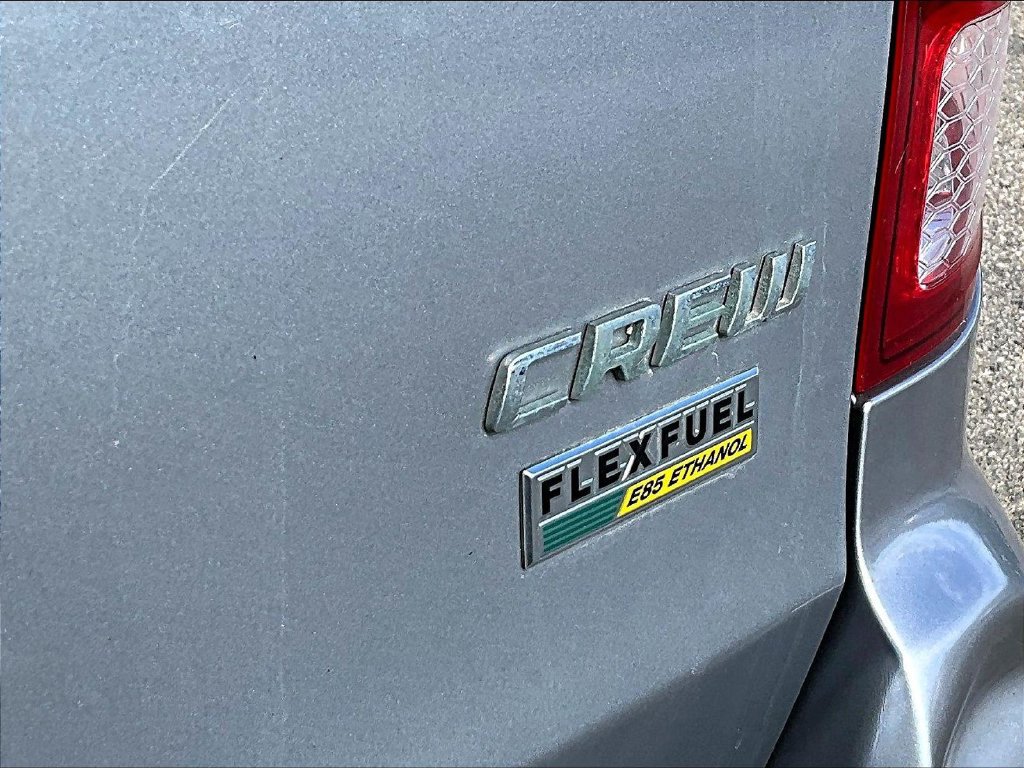Used 2013 Dodge Grand Caravan Crew FWD image 26