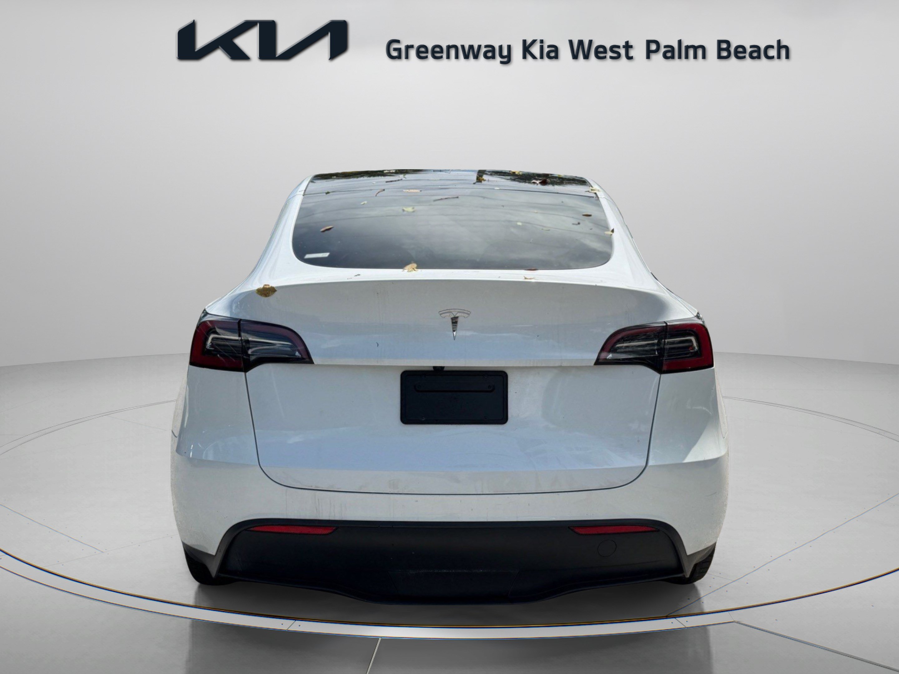 Used 2023 Tesla Model Y 2WD image 6