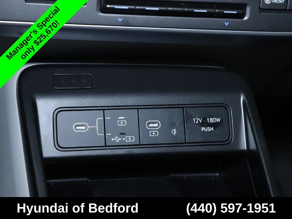 Used 2024 Hyundai Kona Limited AWD/4WD image 29