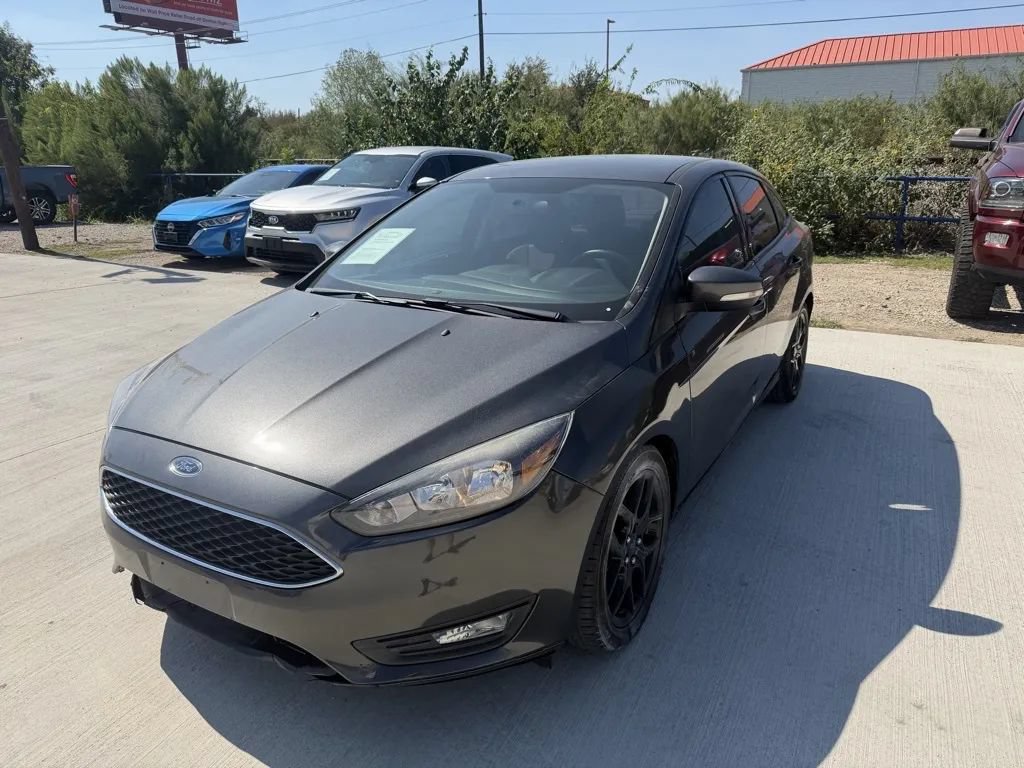 Used 2016 Ford Focus SE w/ Equipment Group 201A FWD image 1