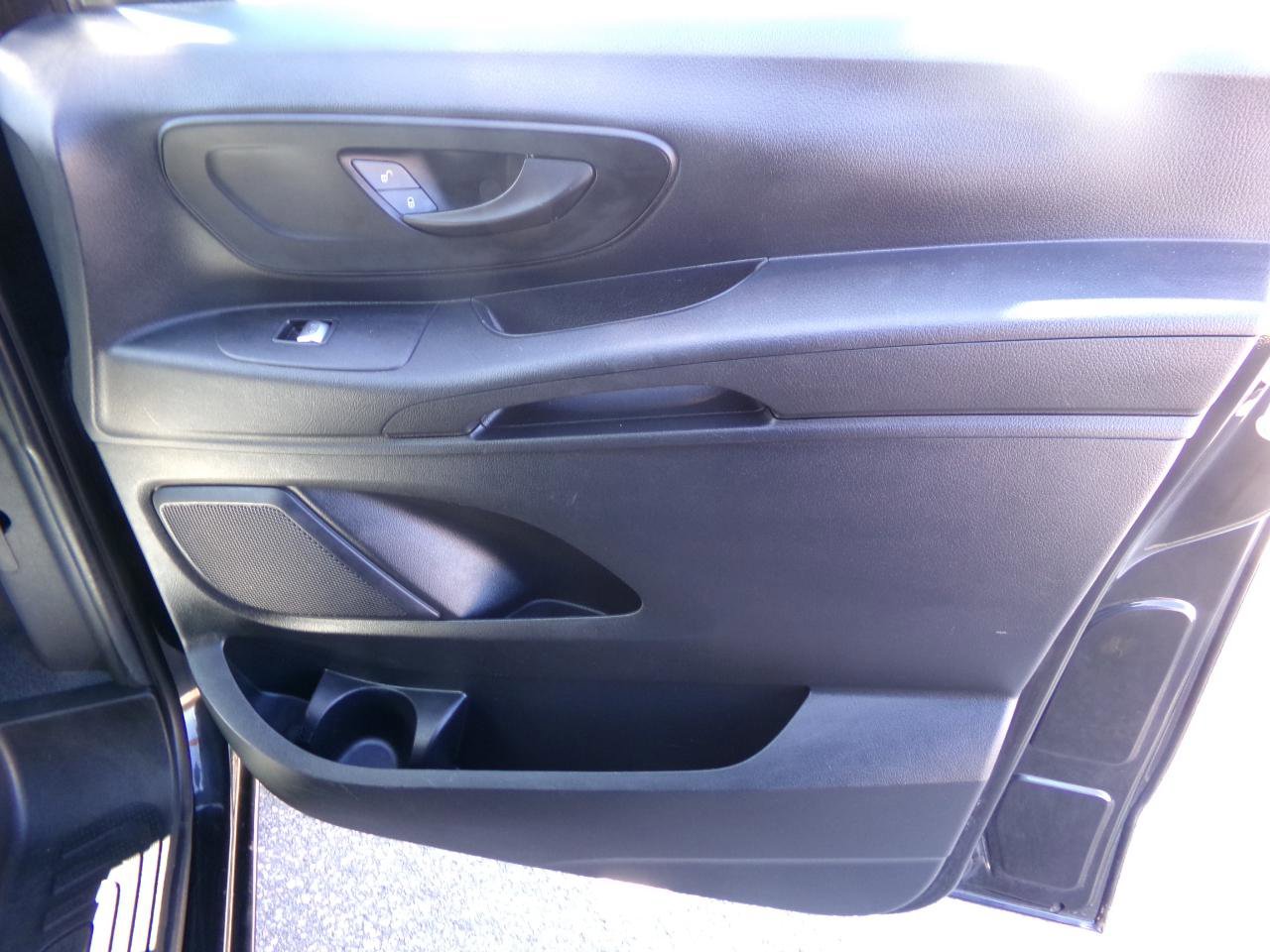 Used 2018 Mercedes-Benz Metris Passenger image 15