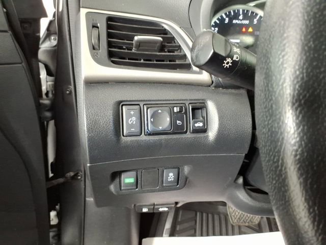 Used 2019 Nissan Sentra SV image 15