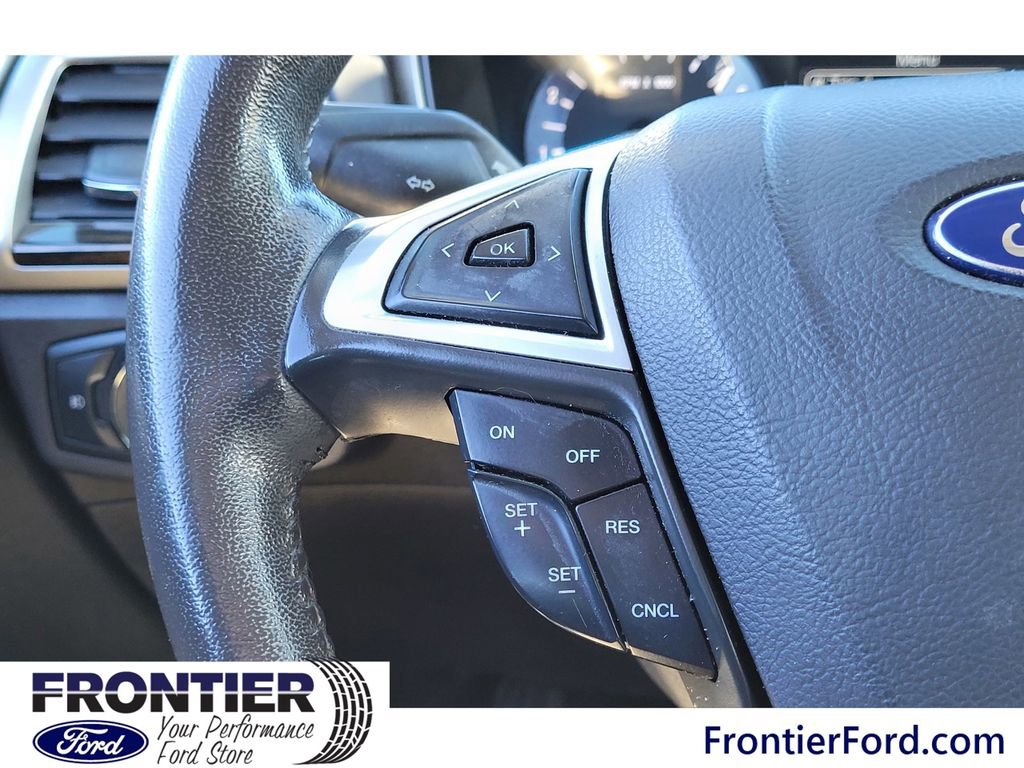 Used 2016 Ford Fusion SE w/ Equipment Group 202A image 18