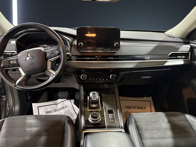 Used 2023 Mitsubishi Outlander SE image 10