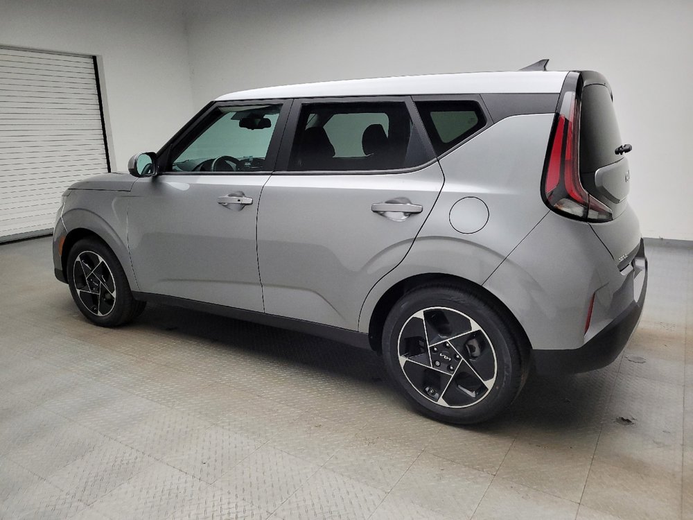 Used 2024 Kia Soul EX image 3