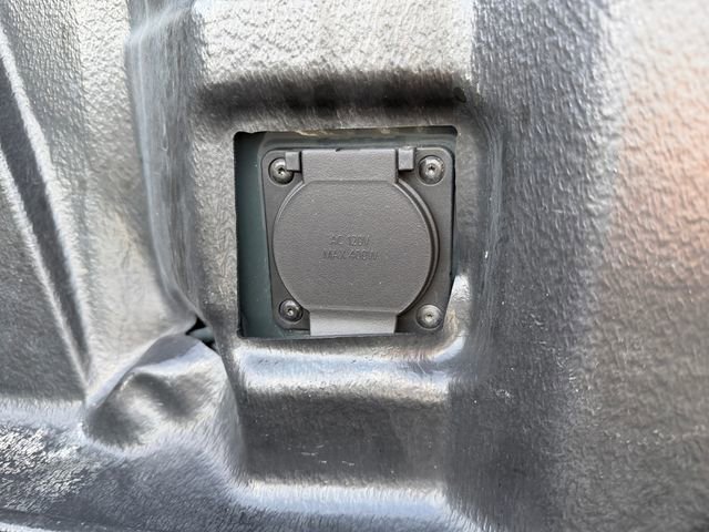 Used 2025 Chevrolet Silverado 1500 LT image 33