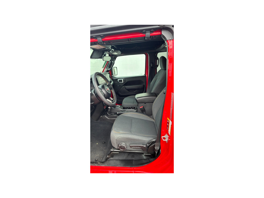 Used 2024 Jeep Wrangler Unlimited AWD/4WD image 12