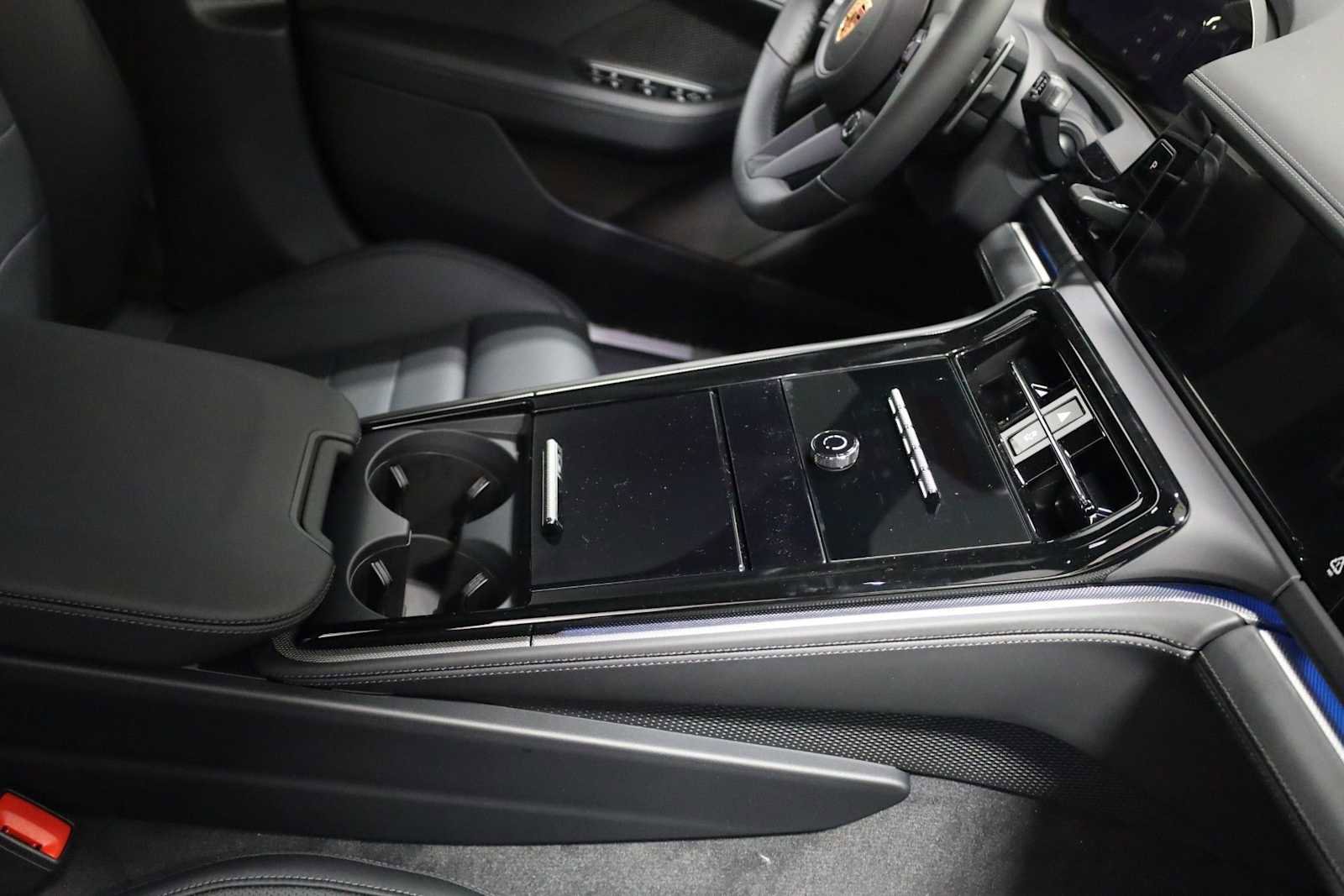 New 2026 Porsche Panamera 4 image 21