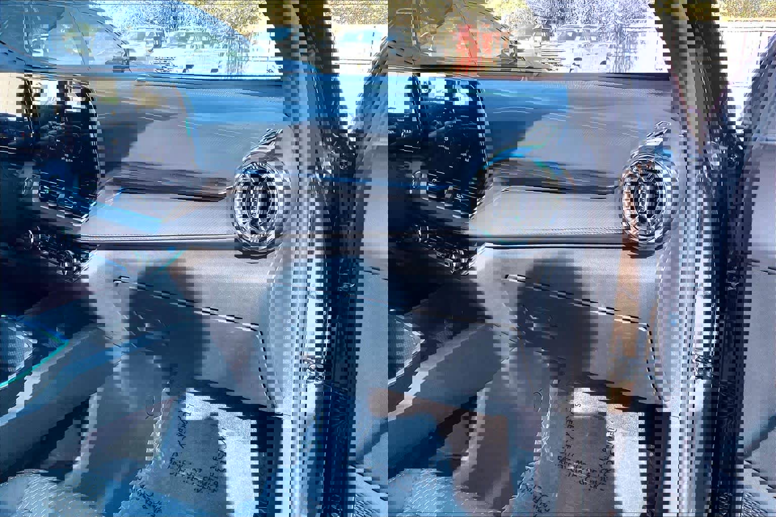 Certified 2025 Chevrolet Equinox LT image 17