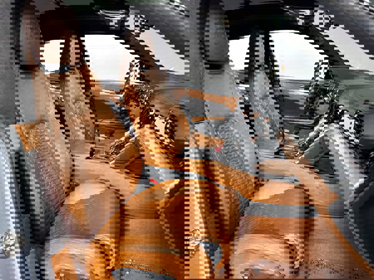 Used 2020 Lamborghini Urus image 36