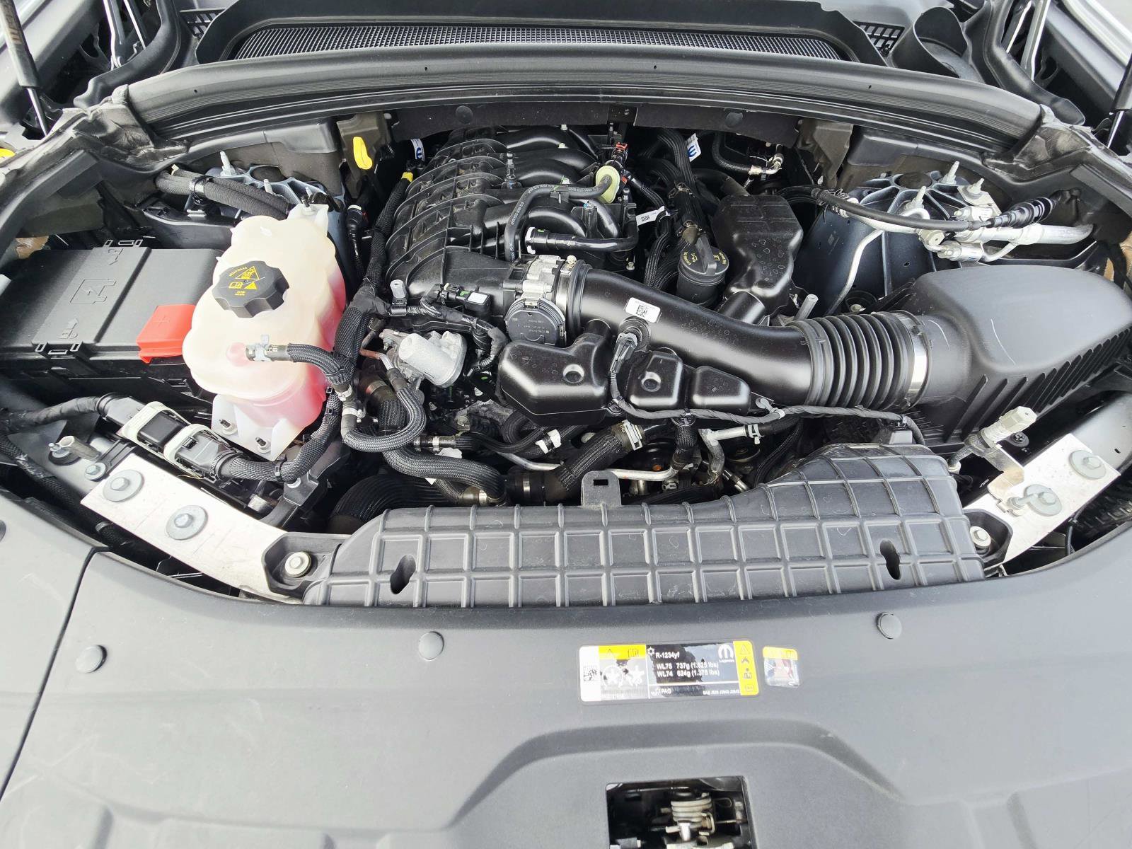 Used 2024 Jeep Grand Cherokee L Limited w/ Black Appearance Package image 21