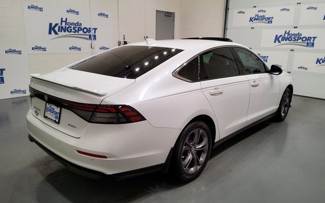 Used 2023 Honda Accord EX-L image 3