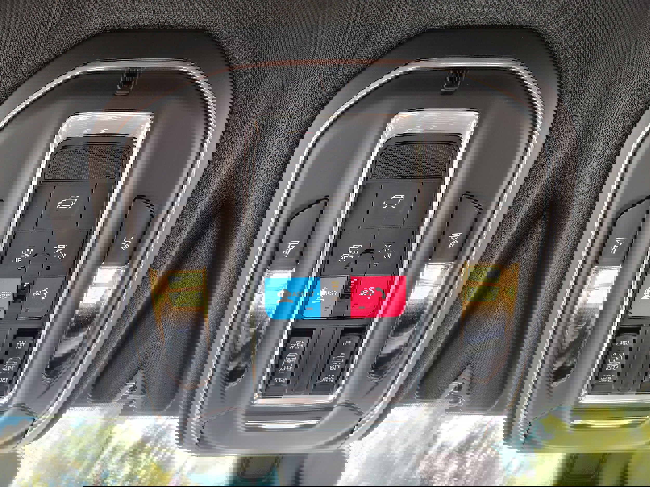 New 2025 Jeep Grand Cherokee Laredo X w/ Luxury Tech Group I image 37