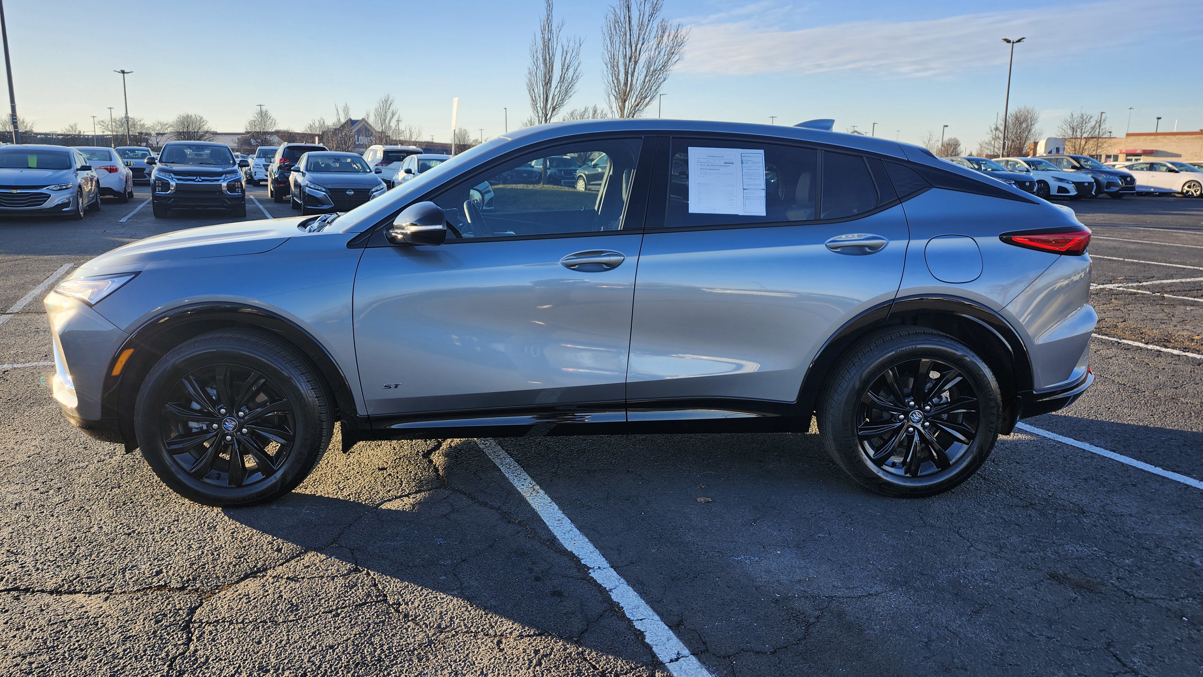 Used 2025 Buick Envista Sport Touring image 14