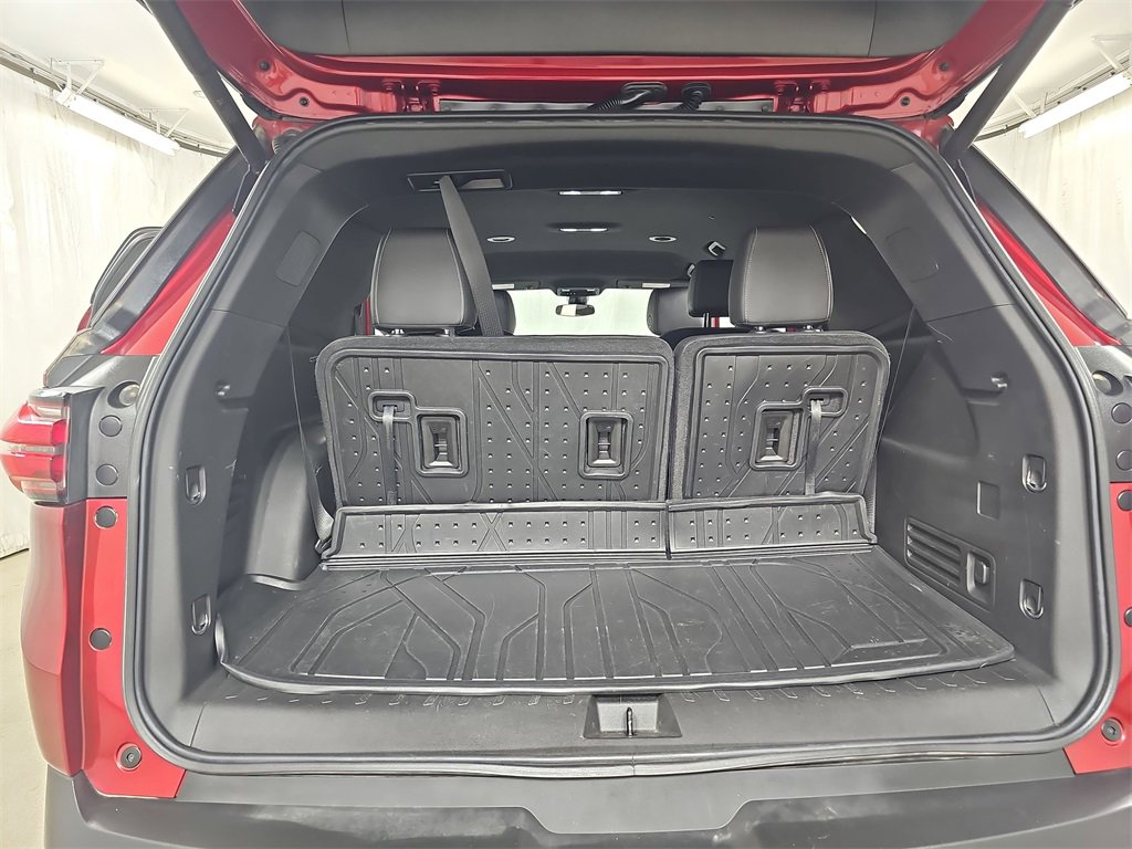Certified 2023 Chevrolet Traverse LT w/ LPO, Floor Liner Package image 20