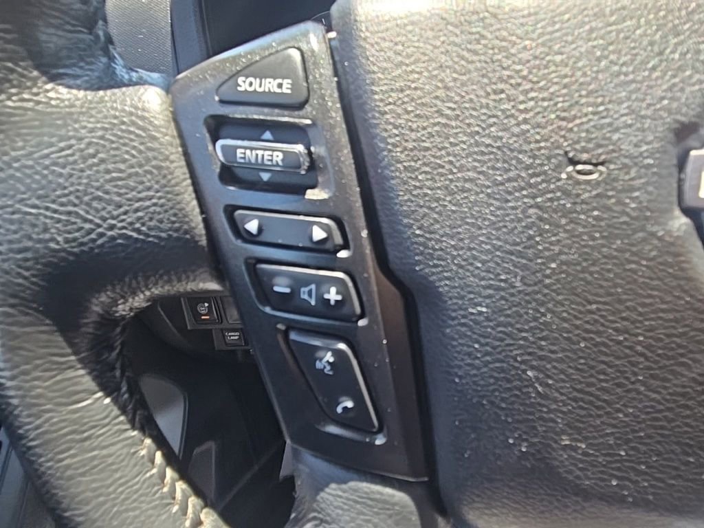 Used 2022 Nissan Frontier SV AWD/4WD image 14