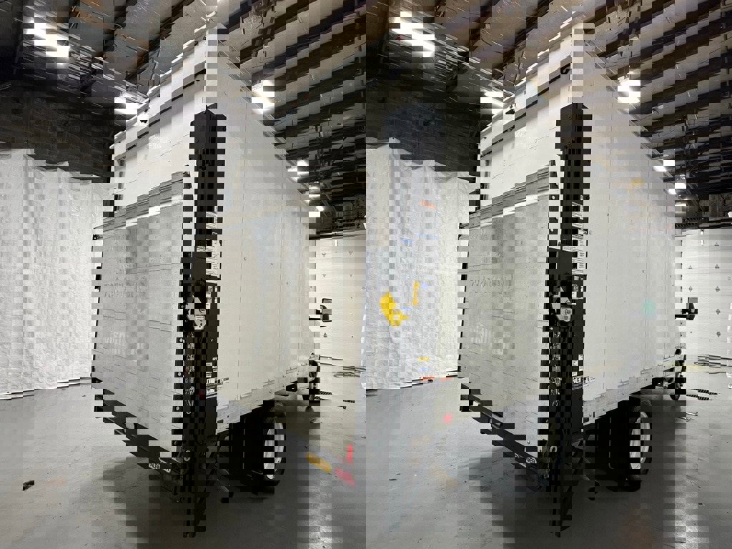 Used 2022 Chevrolet Express 3500 w/ Power Convenience Package image 7