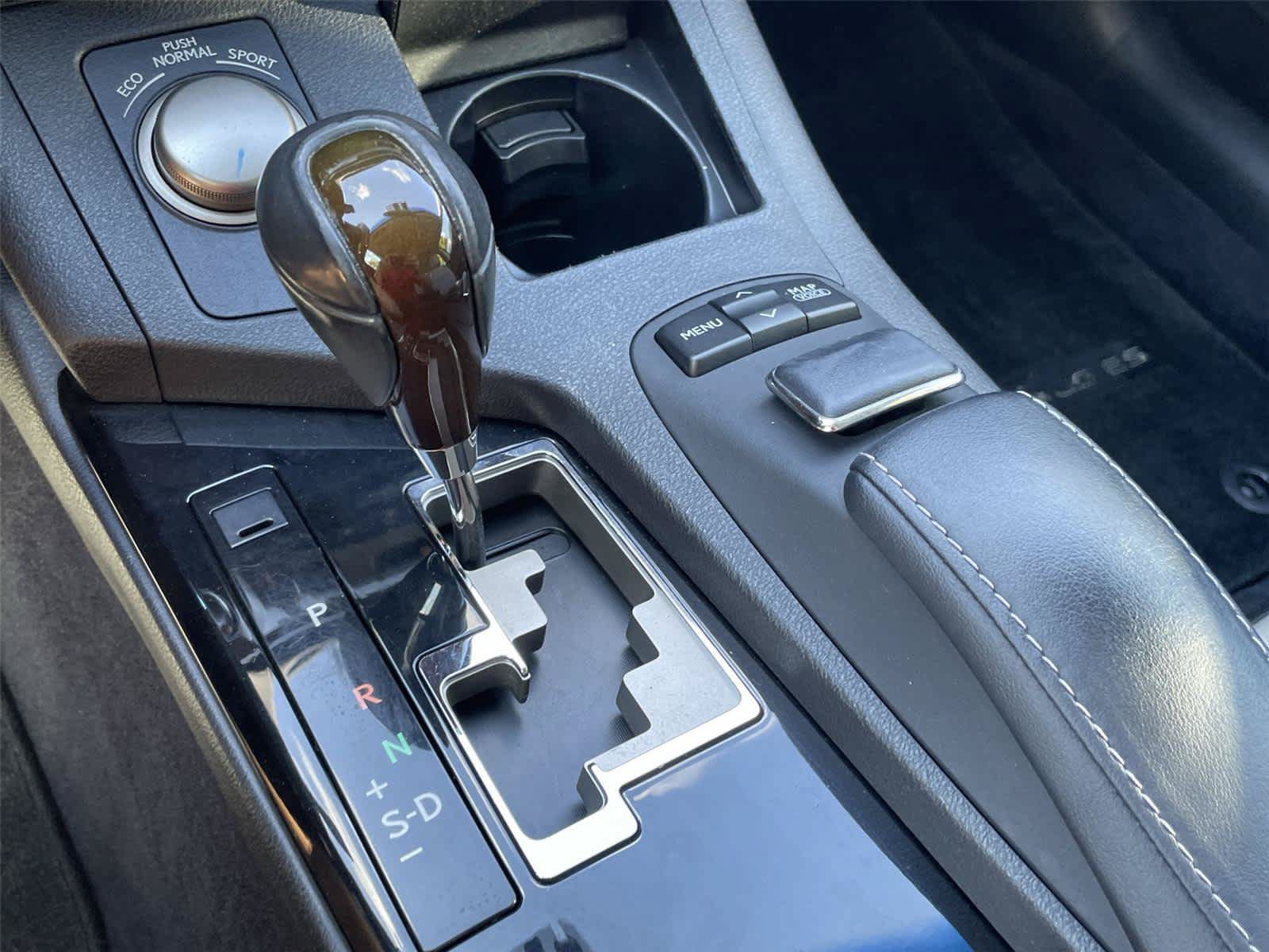 Used 2013 Lexus ES 350 w/ Luxury Pkg FWD image 31