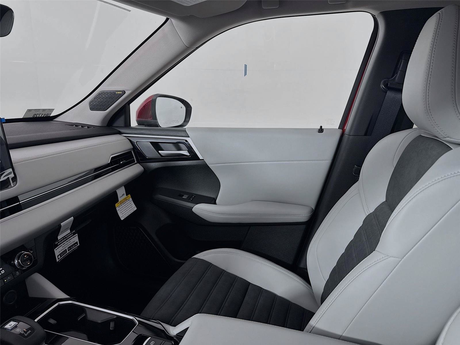 New 2026 Mitsubishi Outlander SE FWD image 21
