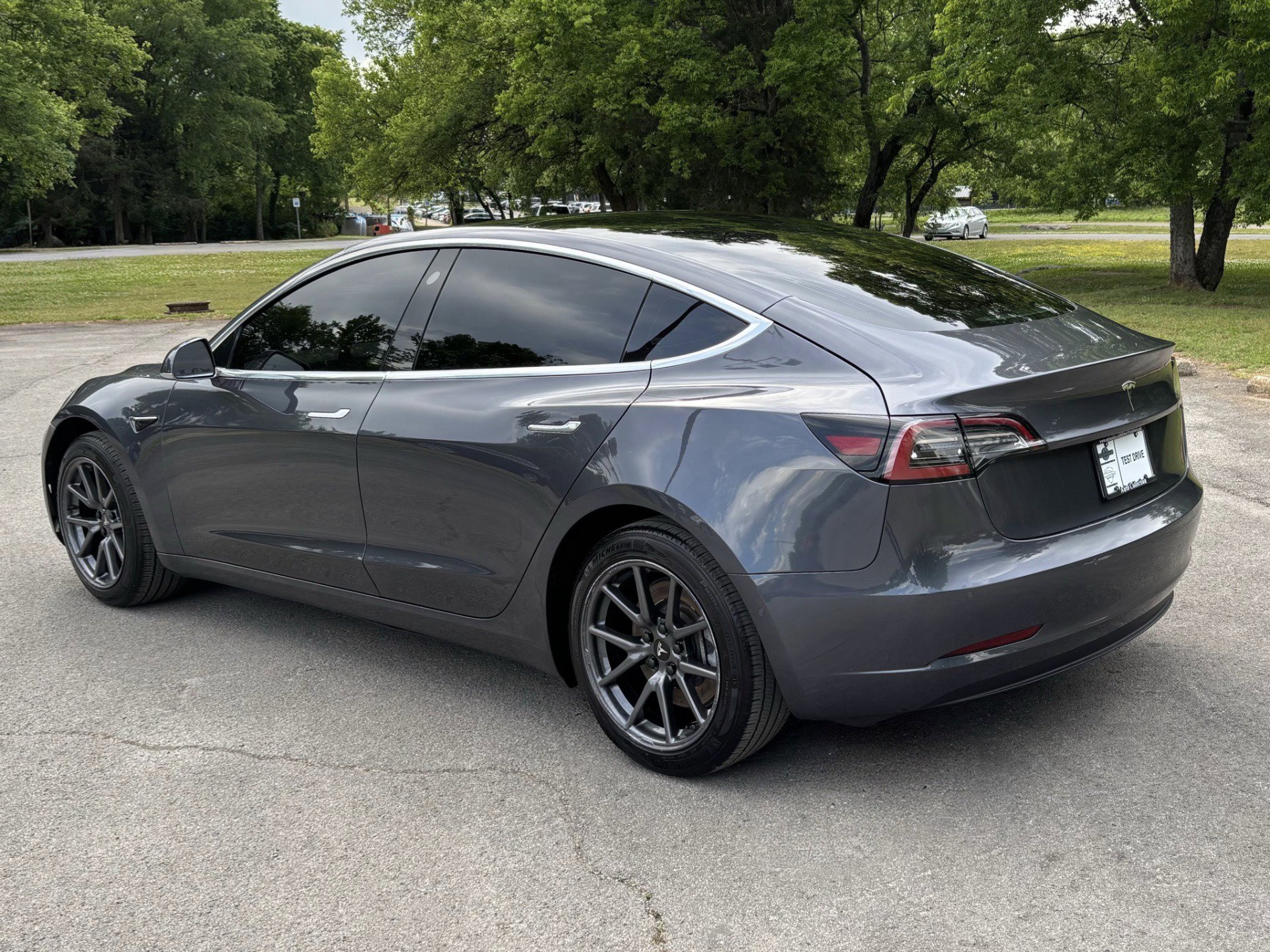 Used 2019 Tesla Model 3 Standard Range Plus RWD image 4