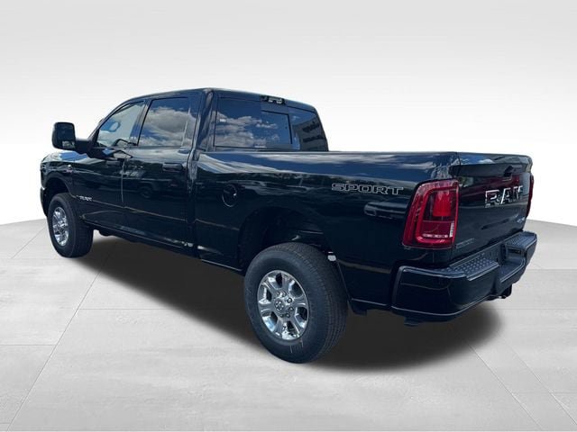New 2026 RAM 2500 Big Horn AWD/4WD image 5