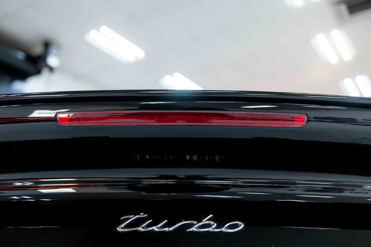 Used 2012 Porsche 911 Turbo image 21