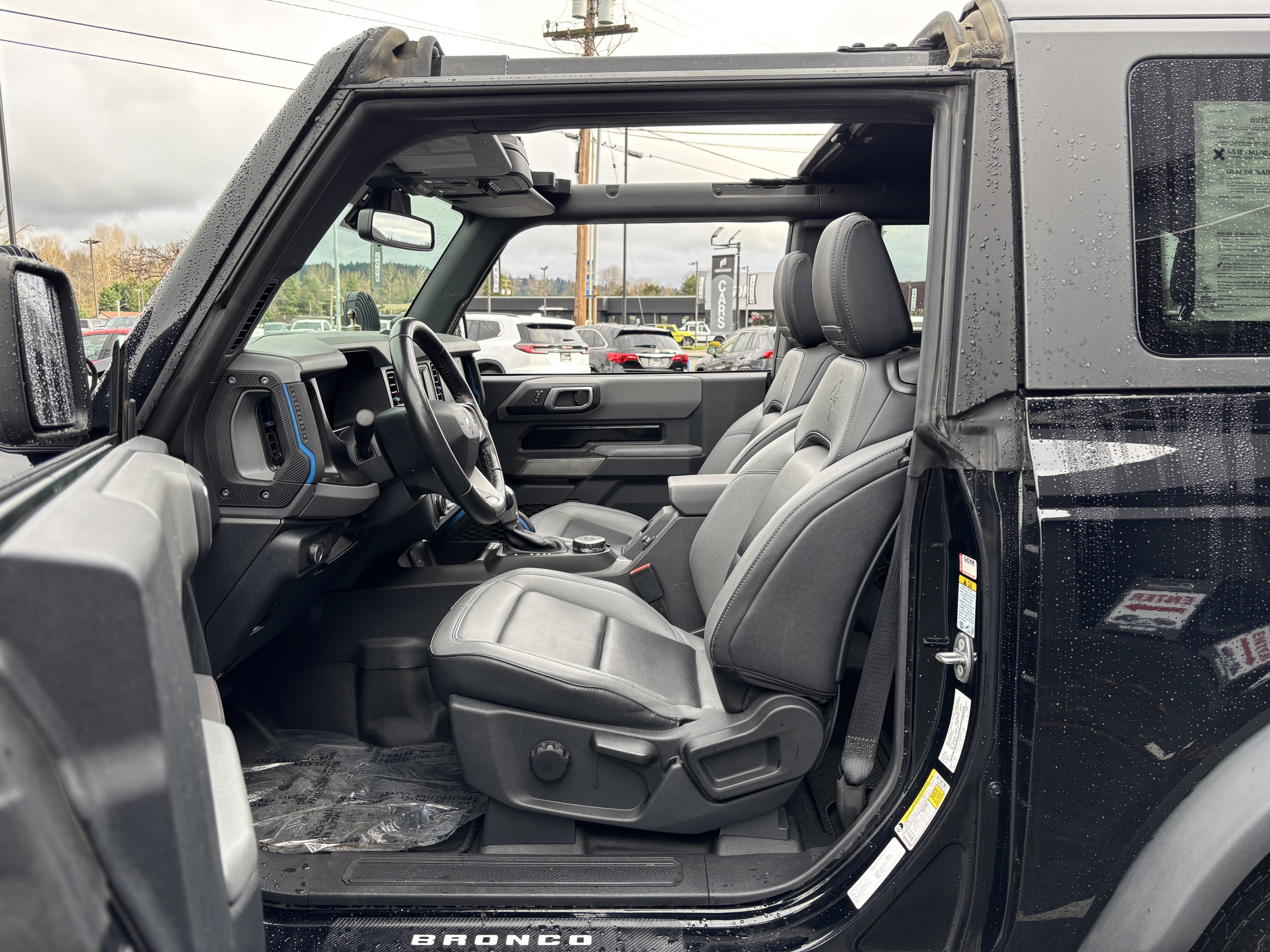 Used 2022 Ford Bronco Black Diamond image 17