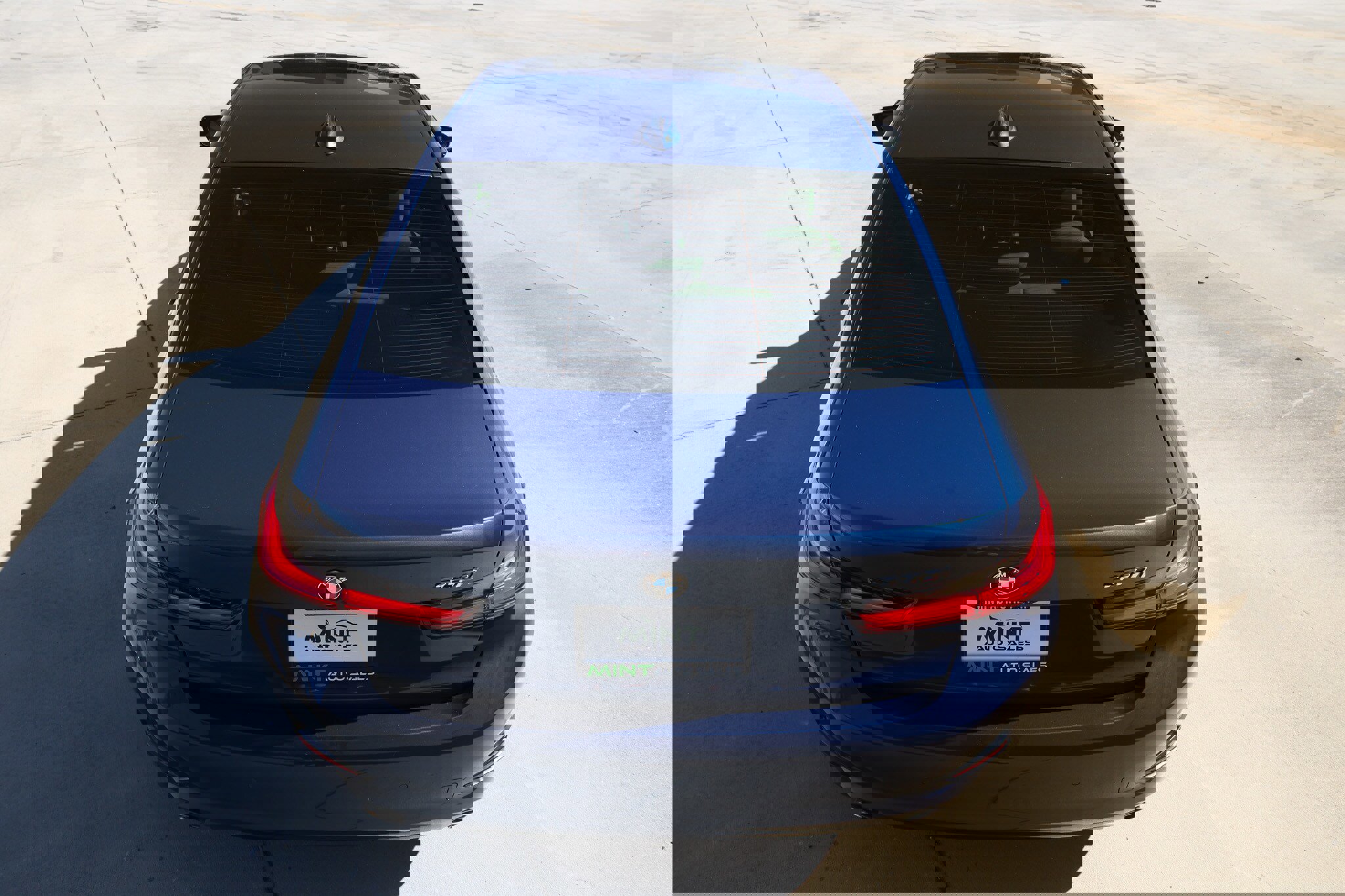 Used 2021 BMW 330i w/ Convenience Package image 10