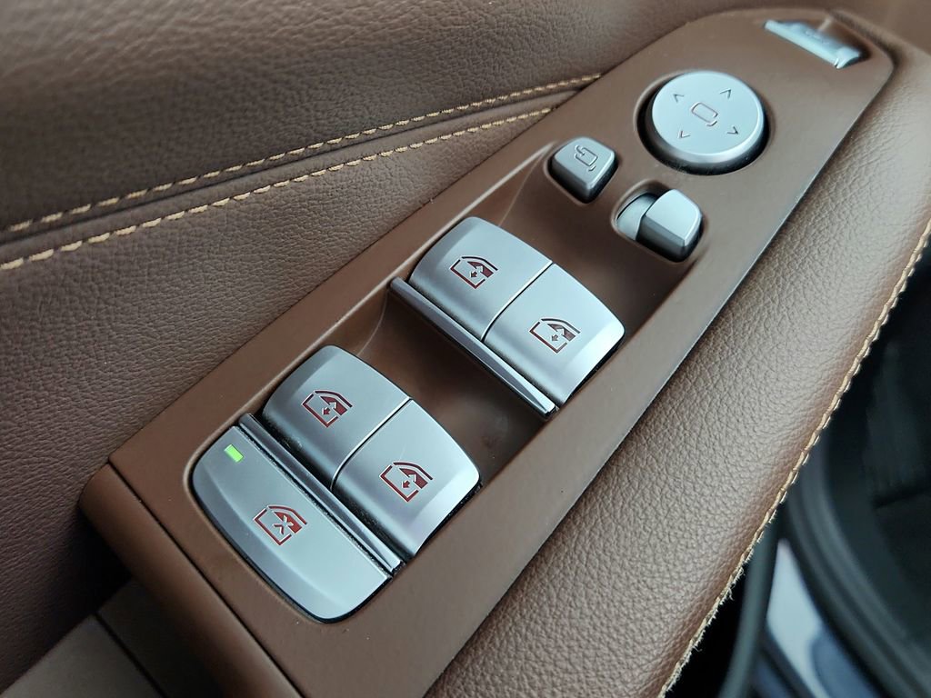 Used 2019 BMW X7 xDrive40i w/ Luxury Seating Package image 34