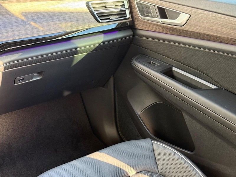 New 2026 Volkswagen Atlas SEL Premium R-Line image 10