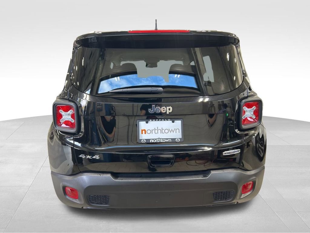 Used 2022 Jeep Renegade Latitude w/ Convenience Group image 8