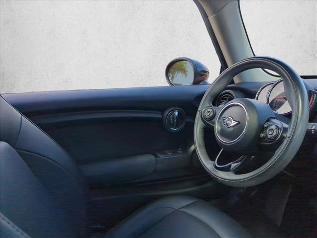 Used 2019 MINI Cooper 2-Door Hardtop w/ Storage Package image 20