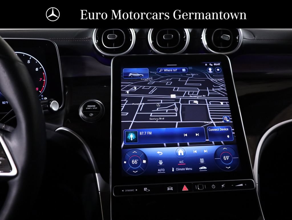 Used 2024 Mercedes-Benz GLC 300 4MATIC image 24