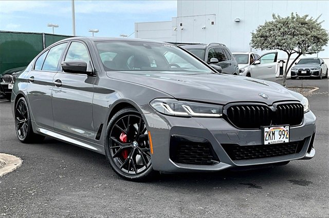 Used 2022 BMW M550i xDrive w/ Shadowloine Package image 11