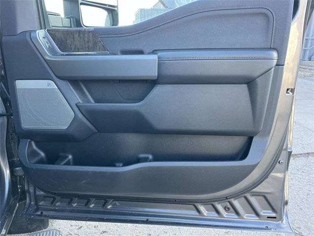 Used 2025 Ford F350 Lariat w/ Lariat Ultimate Package image 25