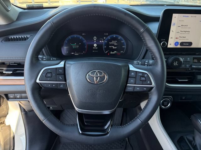 Used 2024 Toyota Grand Highlander AWD image 9