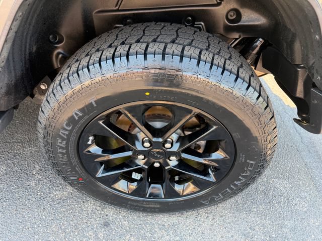 Used 2021 Jeep Wrangler Unlimited Sahara AWD/4WD image 12