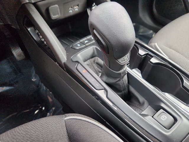 Used 2025 Chevrolet TrailBlazer LT AWD/4WD image 40